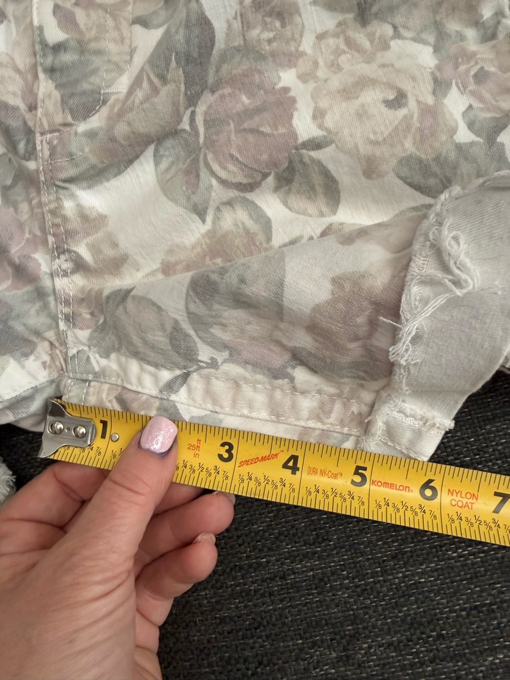 Seven 7 90’s Y2K Floral Print Women's Denim Shorts - White Blush trending mid - Picture 11 of 12